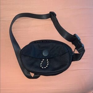 lululemon athletica Black Men's Belt Bag